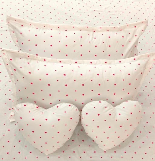 Heart Print Bed Sheet Set with 2 Pillow Covers & 2 Heart Cushions – Soft & Cozy Bedding Set